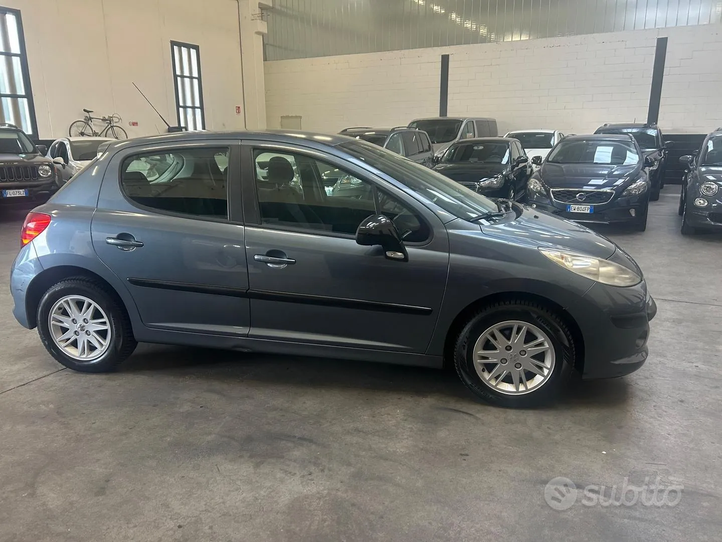 Peugeot 207 2008 photo 3