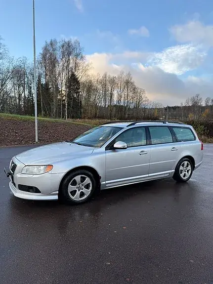 Volvo V70 2008 photo 2