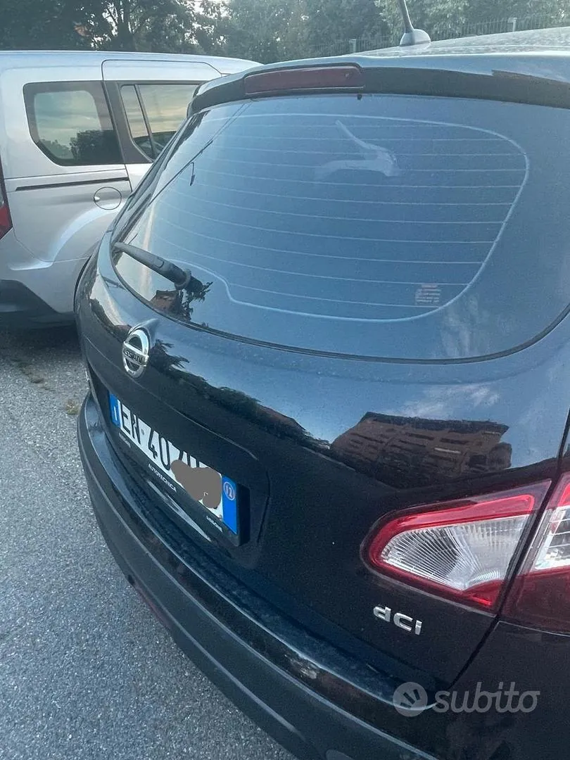 Nissan Qashqai 2012 photo 2