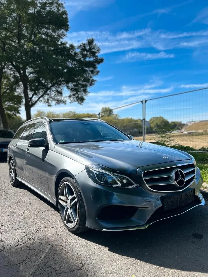 Mercedes-Benz E 220 Bluetec