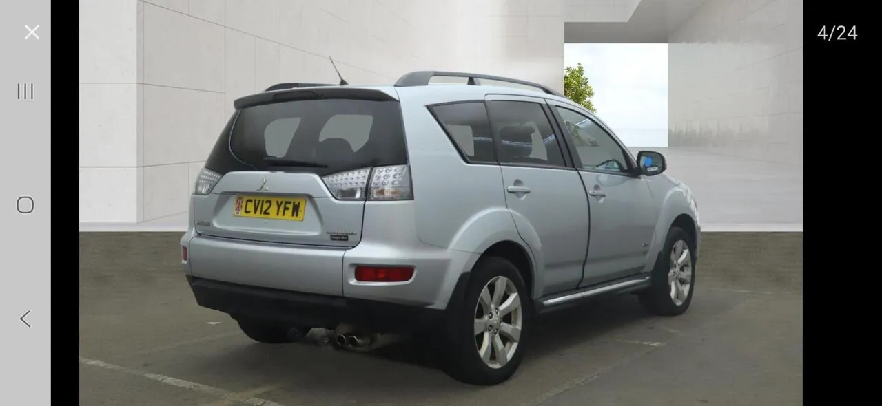 Mitsubishi Outlander 2012 photo 2