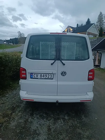 Volkswagen Caravelle 2017 photo 2