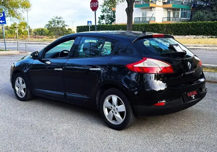 Renault Megane 2010 photo 4