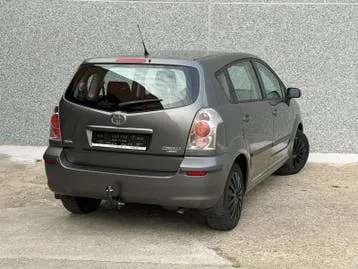 Toyota Corolla Verso 2006 photo 2
