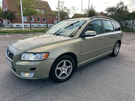 Volvo V50