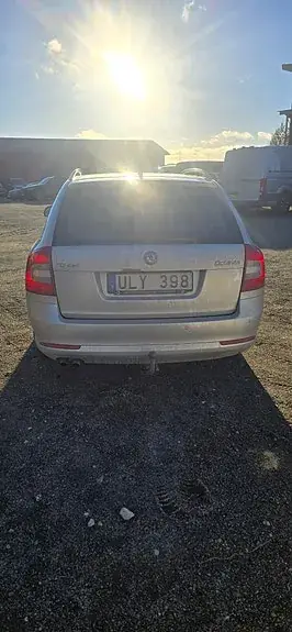 Skoda Octavia 2012 photo 4