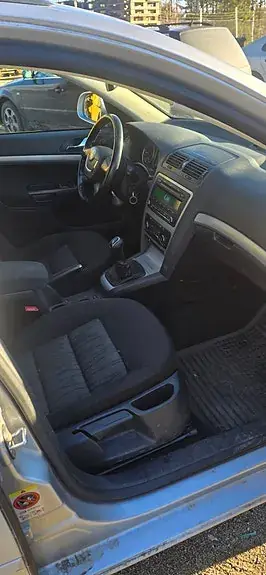 Skoda Octavia 2012 photo 3