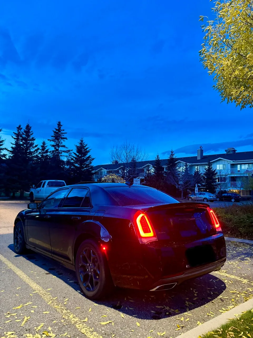 Chrysler 300 2022 photo 3