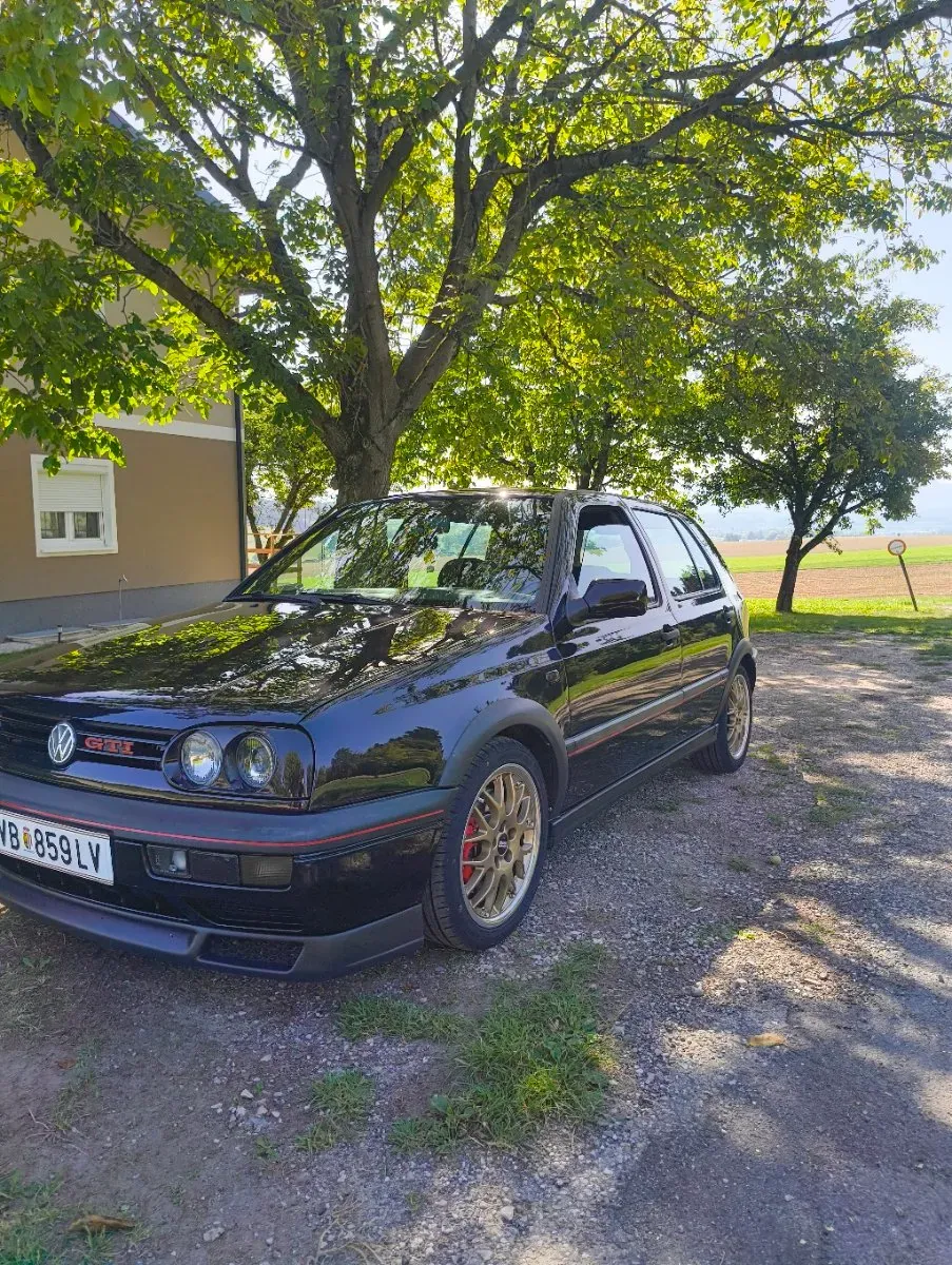 Volkswagen Golf Gti 1997 photo 2