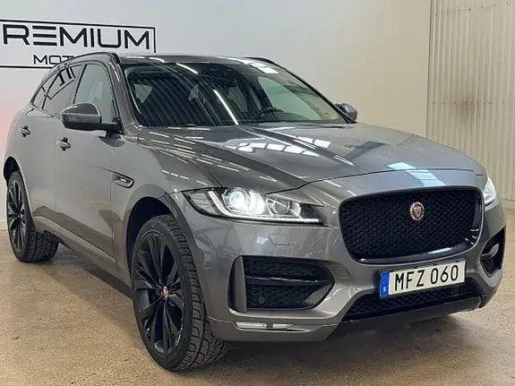 Jaguar F-Pace 2017 photo 2