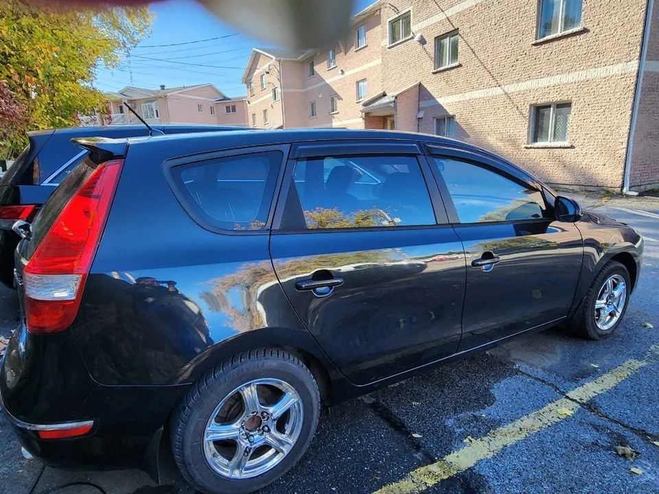 Hyundai Elantra 2009 photo 2