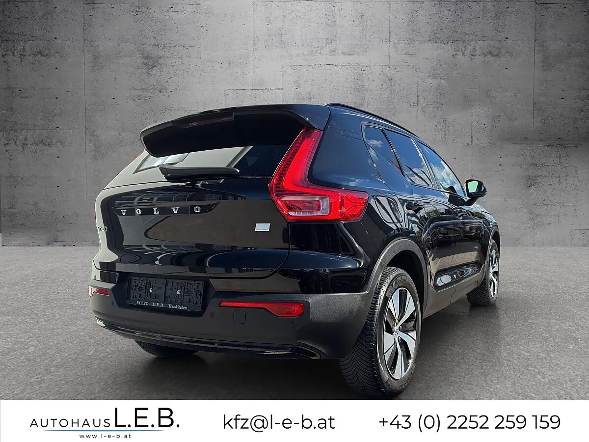 Volvo Xc40 2022 photo 2
