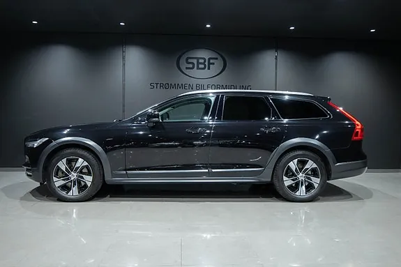 Volvo V90 Cross Country 2020 photo 2