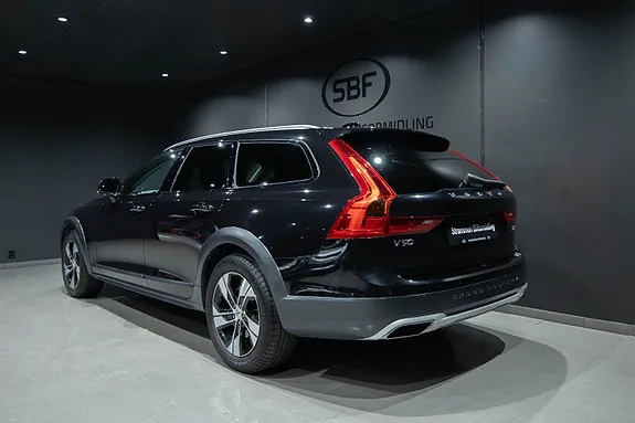 Volvo V90 Cross Country