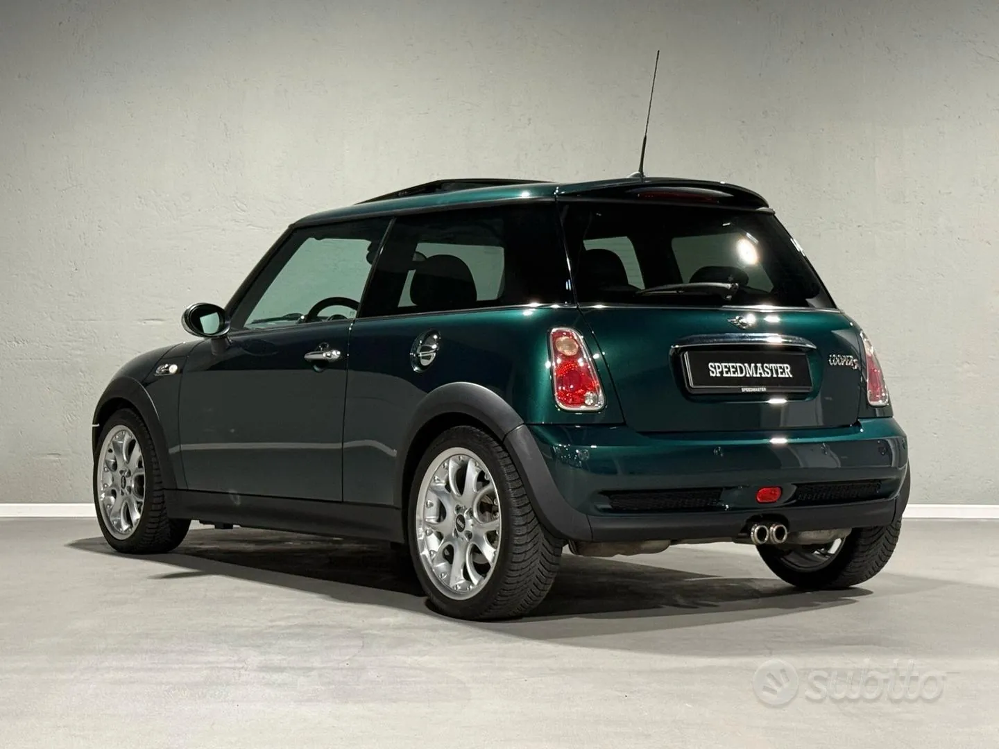 Mini Cooper S 2005 photo 2