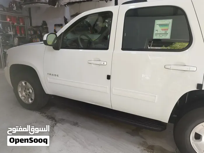 Chevrolet Tahoe 2011 photo 2