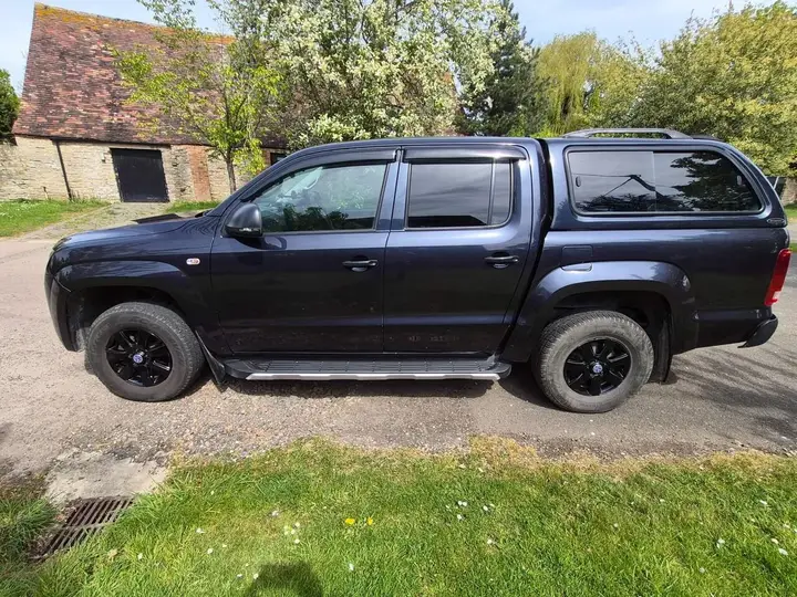 Volkswagen Amarok 2012 photo 3