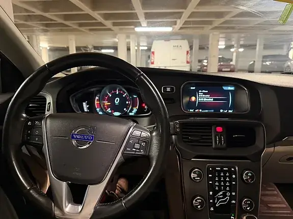 Volvo V40 2015 photo 5