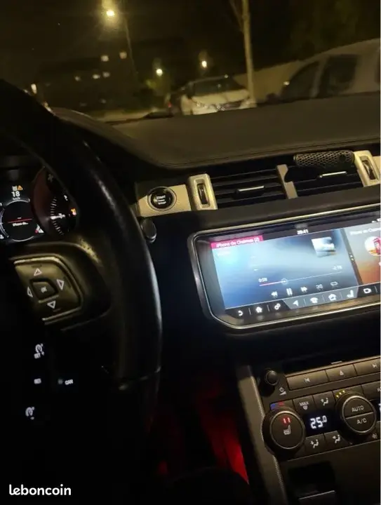 Land Rover Range Rover Evoque 2017 photo 2