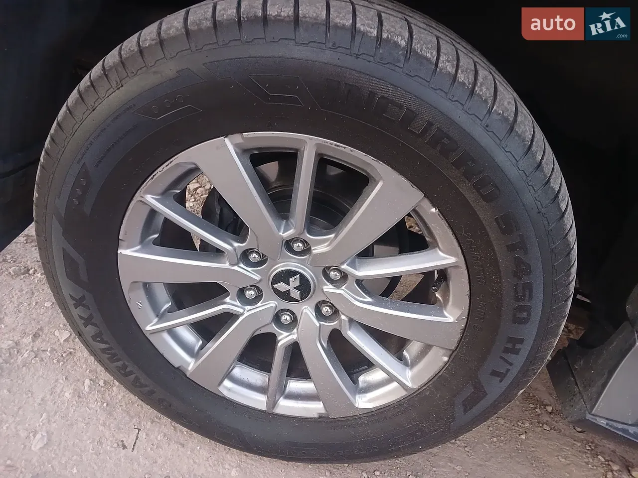 Mitsubishi Pajero Sport 2017 photo 5