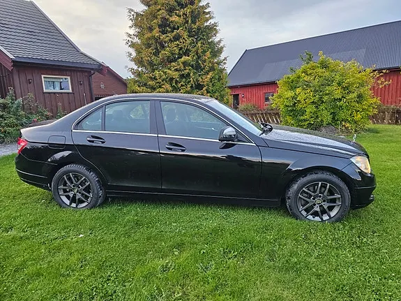 Mercedes-Benz C200 D 2008 photo 5