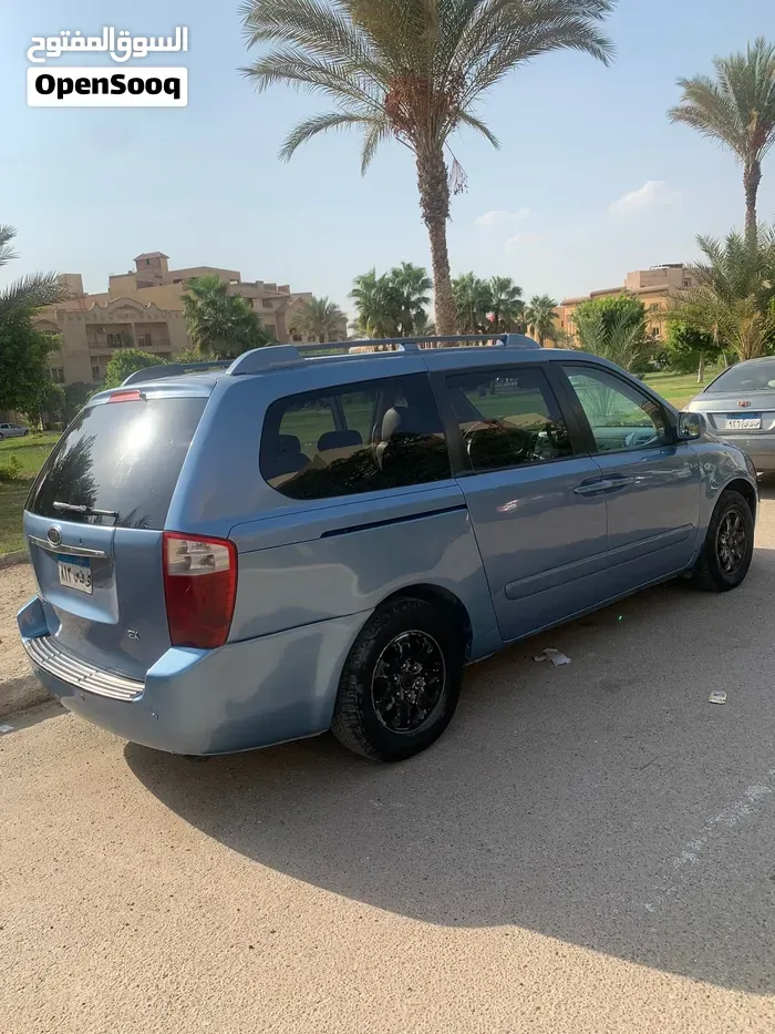Kia Carnival 2007 photo 3