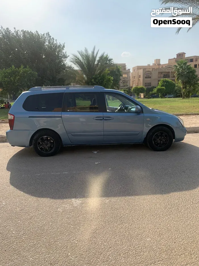 Kia Carnival 2007 photo 2