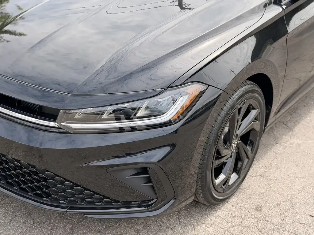 Volkswagen Jetta 2026 photo 3