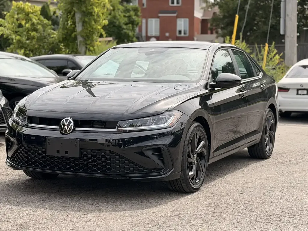 Volkswagen Jetta 2026 photo 2