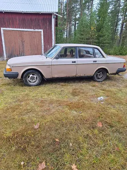 Volvo 244