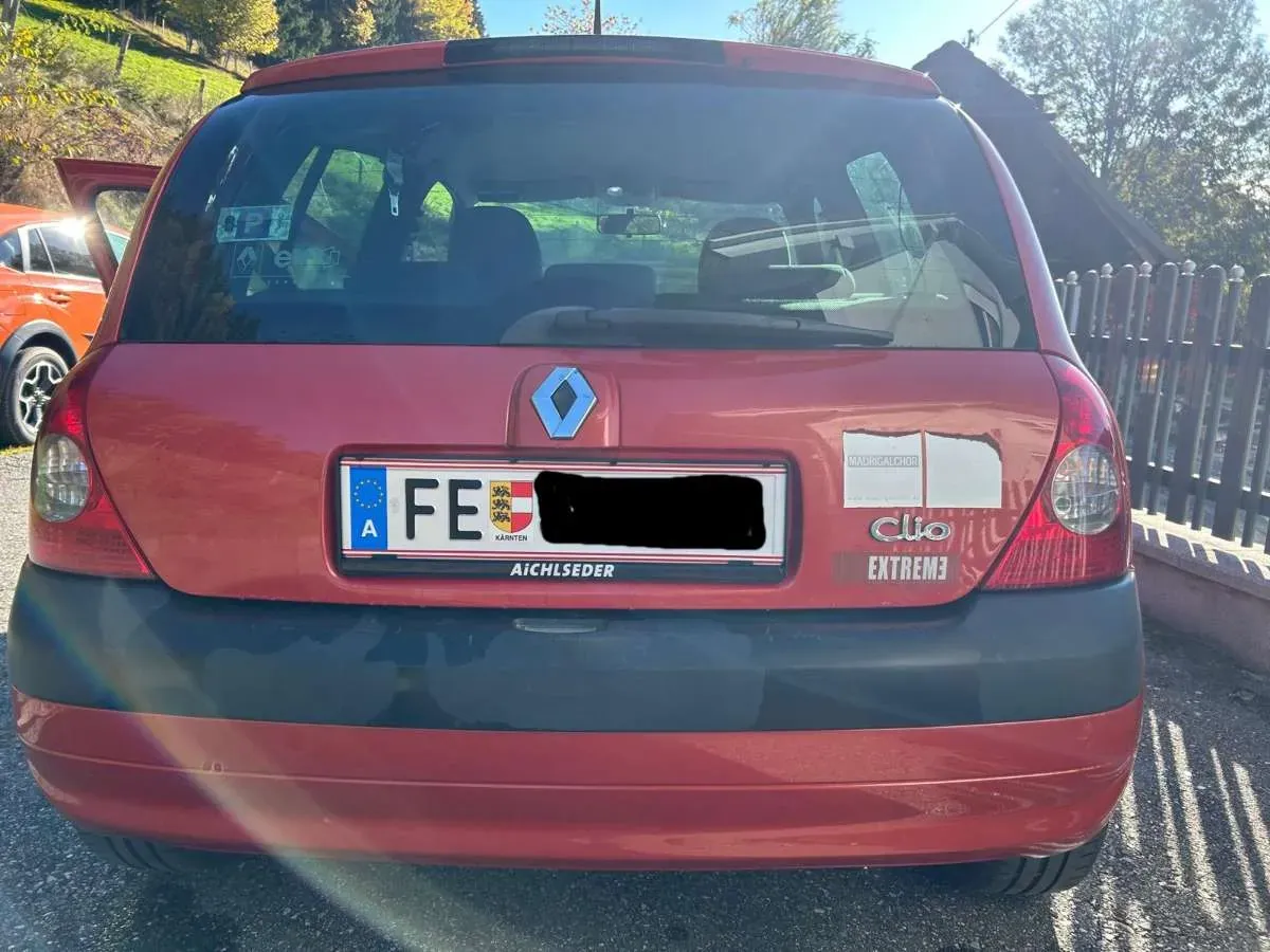 Renault Clio 2004 photo 3