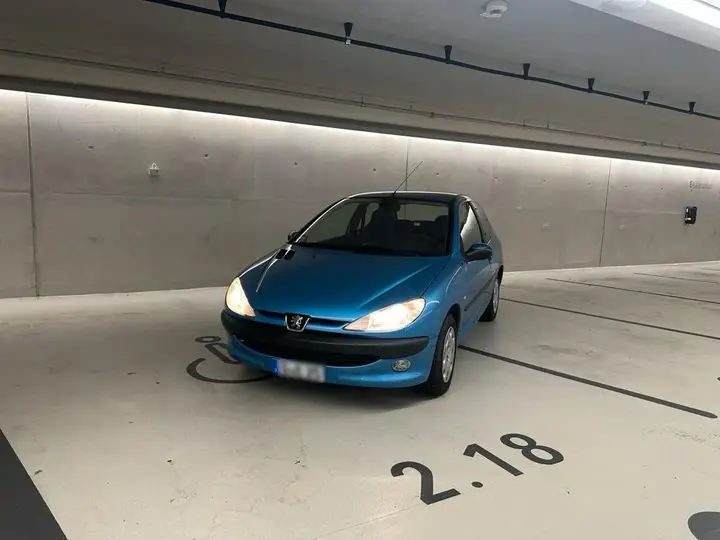 Peugeot 206