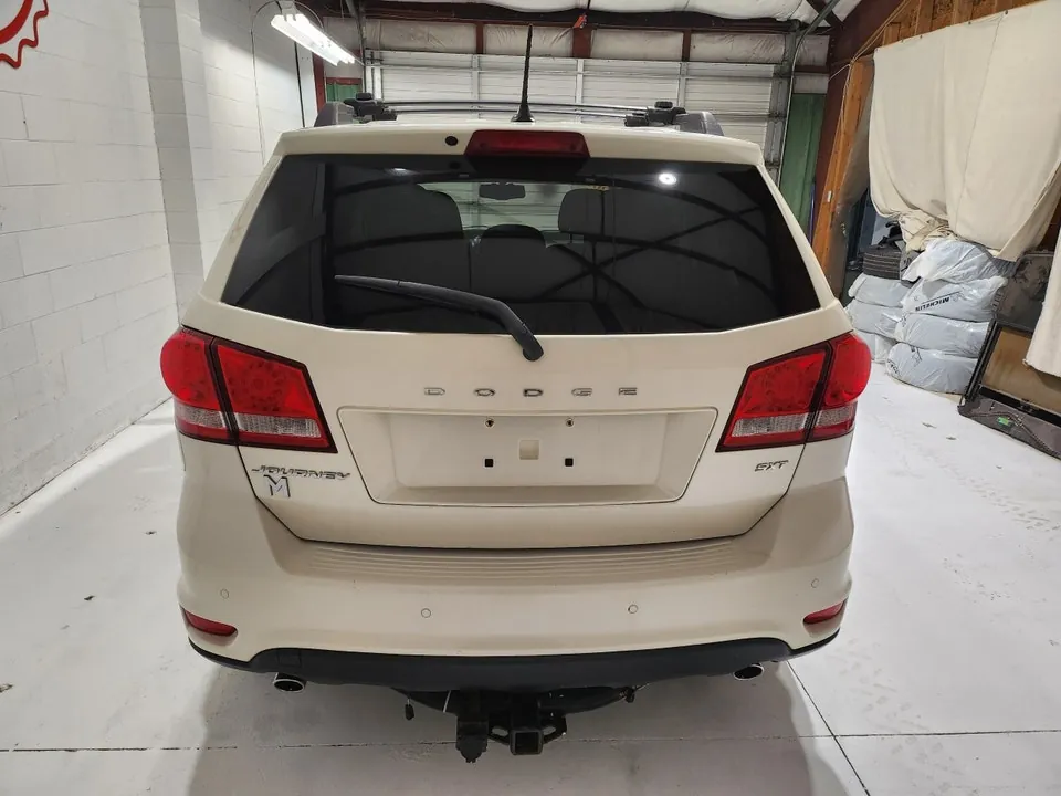 Dodge Journey 2014 photo 3