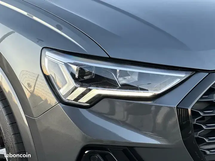 Audi Q3 2023 photo 3