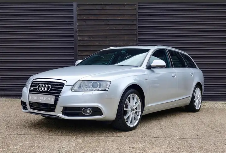 Audi A6 Avant 2010 photo 5