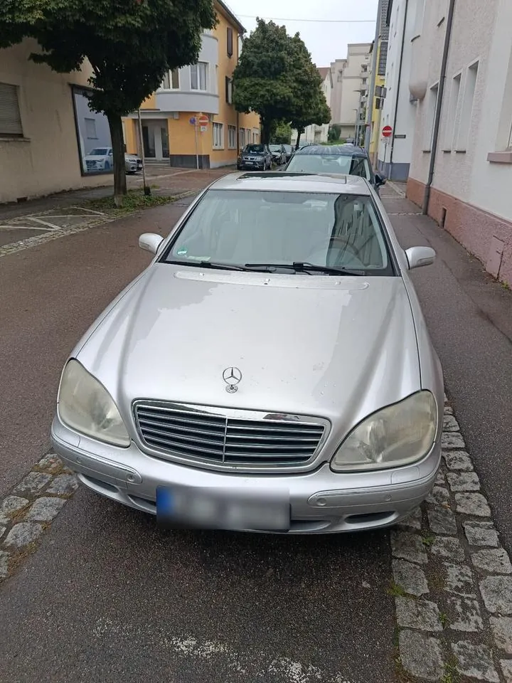 Mercedes-Benz S 320