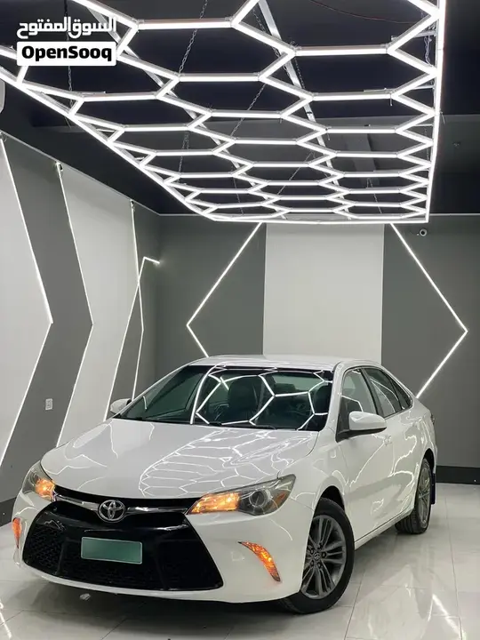 Toyota Camry 2017 photo 2