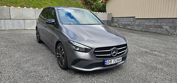 Mercedes-Benz B180 2020 photo 2