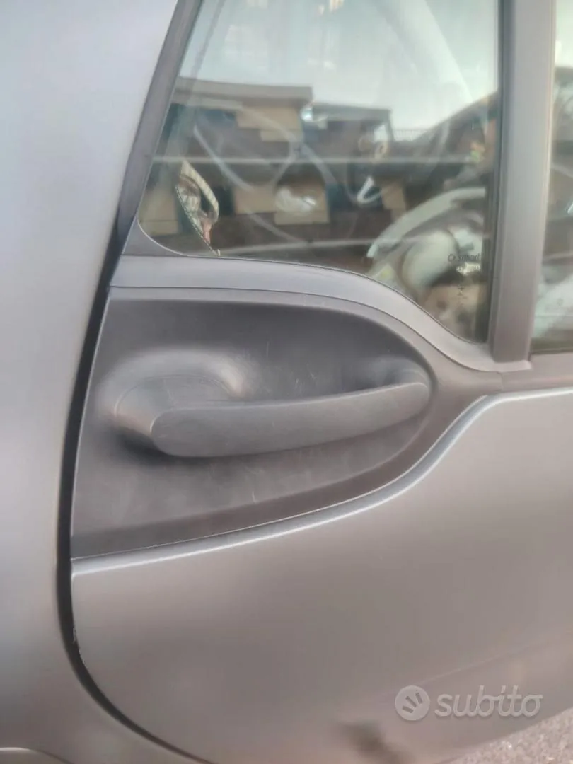 Smart Fortwo 2022 photo 2