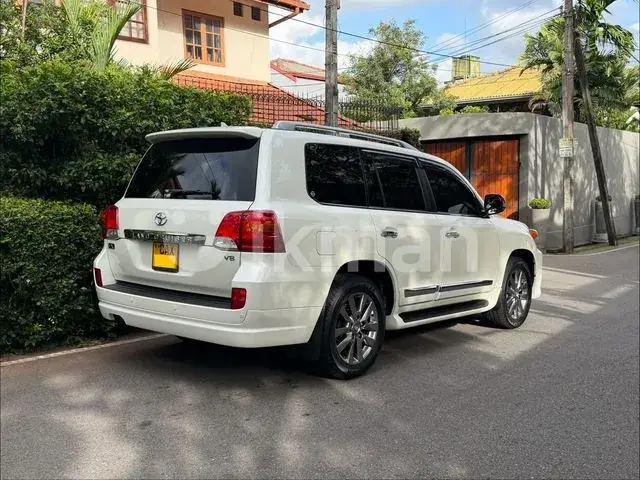 Toyota Land Cruiser 2015 photo 4