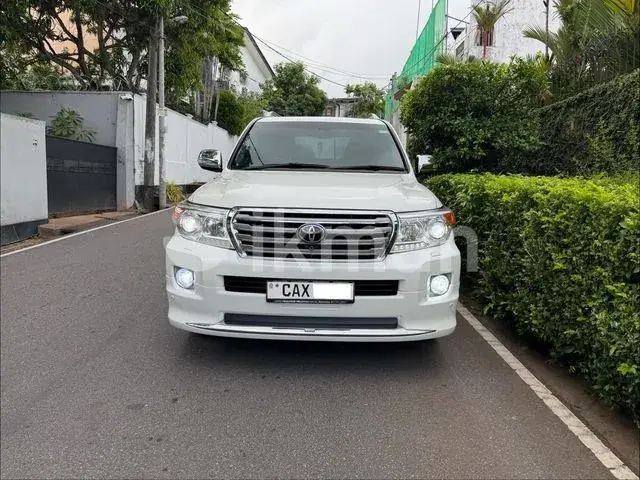 Toyota Land Cruiser 2015 photo 2