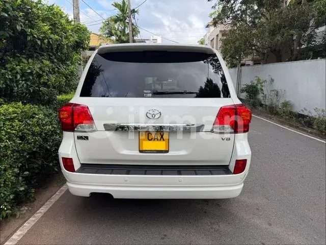 Toyota Land Cruiser 2015 photo 5