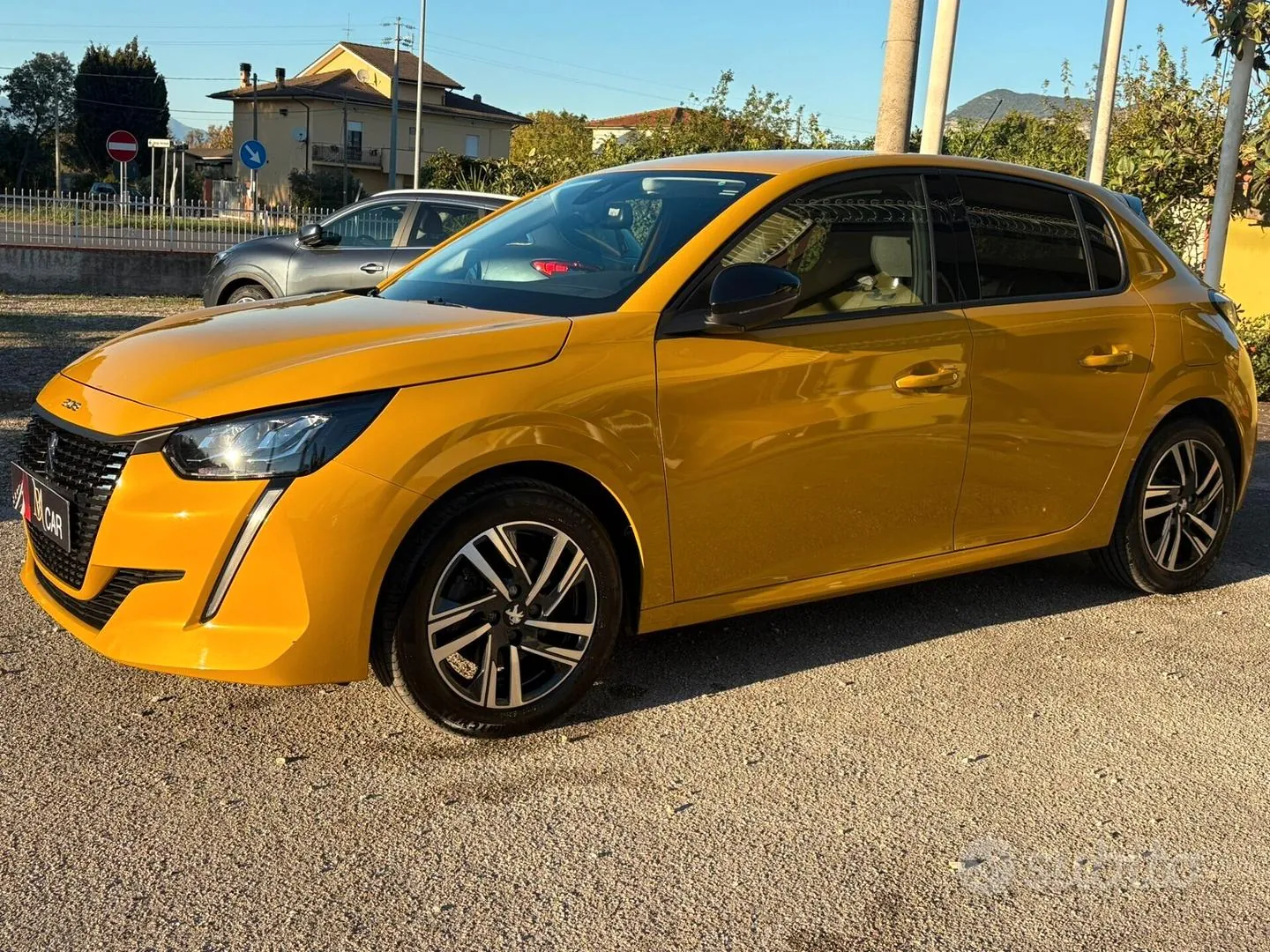 Peugeot 208 2023 photo 3