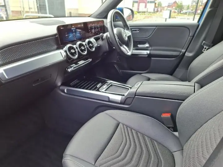 Mercedes-Benz Glb 2025 photo 5