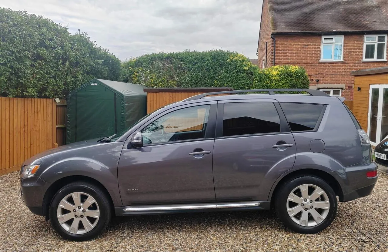 Mitsubishi Outlander 2012 photo 5