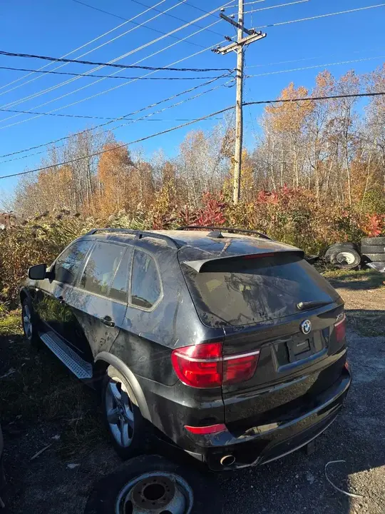 BMW X5 2011 photo 2