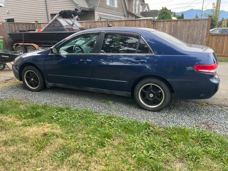 Honda Accord 2004 photo 4