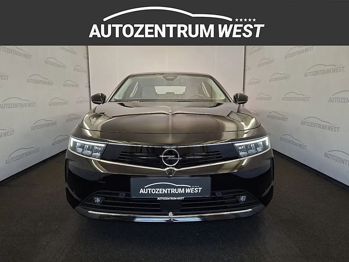 Opel Astra 2022 photo 3