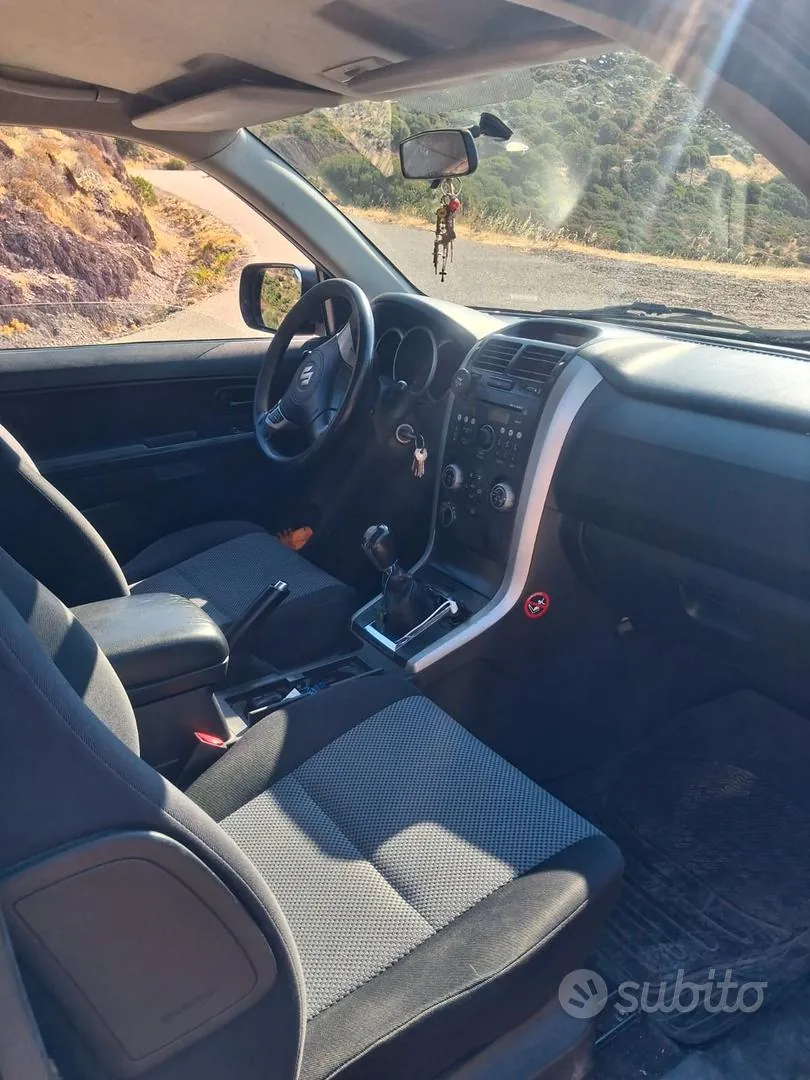 Suzuki Grand Vitara 2006 photo 4