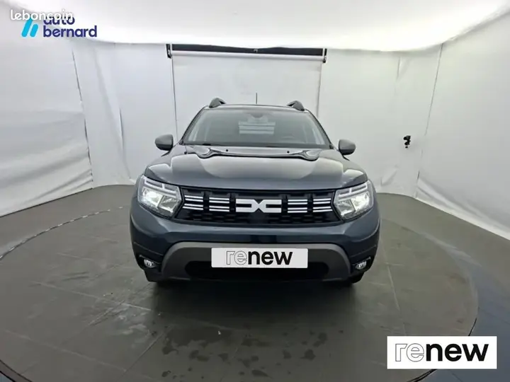 Dacia Duster 2024 photo 2